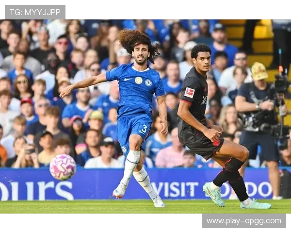 勒沃库森三将破门逆转,卡尔布雷思补时锁定胜局