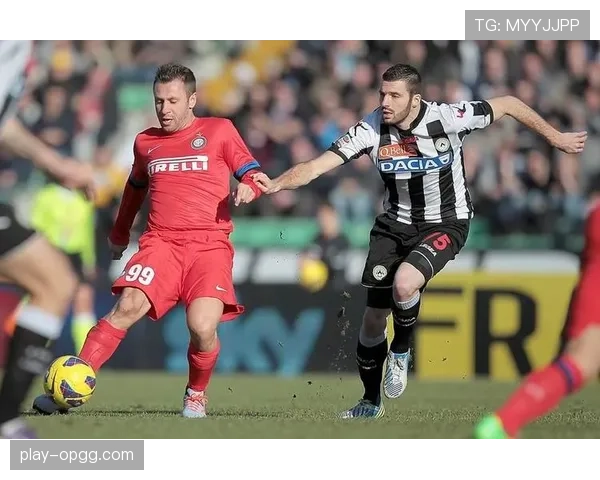 人物聚焦：36岁的阿斯顿维拉中场老将，如何通过数据化管理分配每场跑动